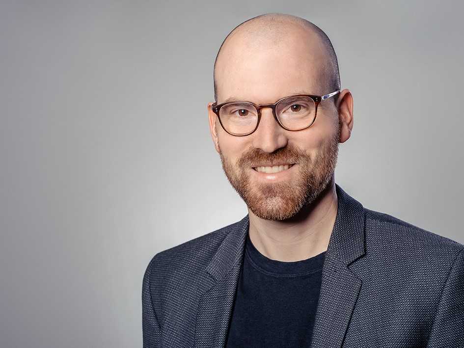Prof. Dr. Sebastian Teupe